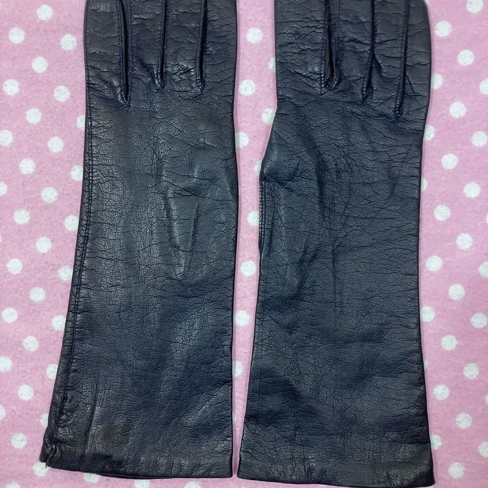 Black Leather Gloves